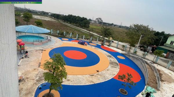 Thi công sân chơi giảm chấn hạt EPCM tại Trường Mầm Non Dục Tú, Đông Anh, Hà Nội