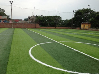 Sân cỏ nhân tạo Bồ Đề - Long Biên - Hà Nội