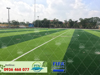 Thi công sân cỏ bóng đá Trường THPT Nguyễn Đăng Đạo, TT.Lim, Tiên Du, Bắc Ninh