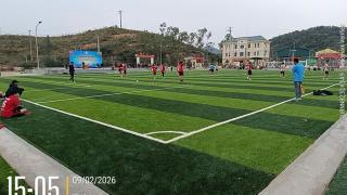 Thi công sân bóng cỏ nhân tạo tại đảo Cái Chiên - Quảng Ninh