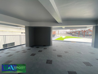 Thi công sàn nhựa cao cấp tại Trường Brighton VinOceanpark