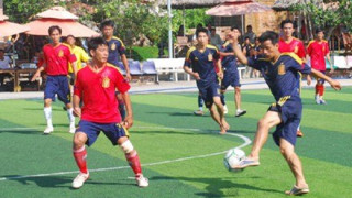 Diện tích sân bóng đá cỏ nhân tạo